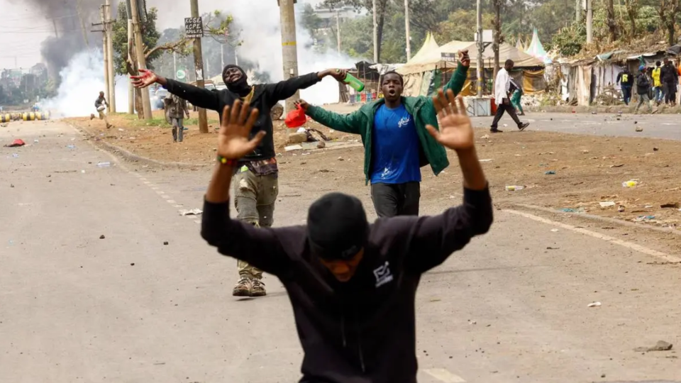 کنیا در آشوب کنیا در آشوب