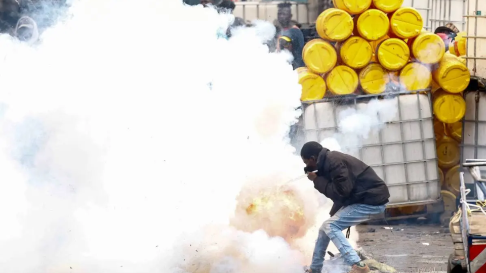 کنیا در آشوب کنیا در آشوب