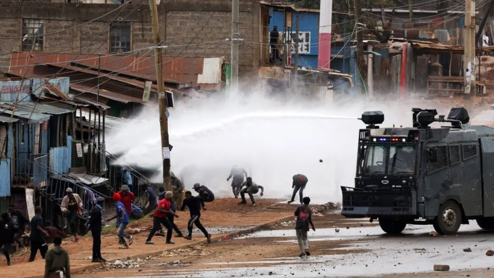 کنیا در آشوب کنیا در آشوب