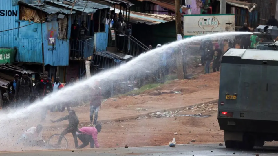 کنیا در آشوب کنیا در آشوب