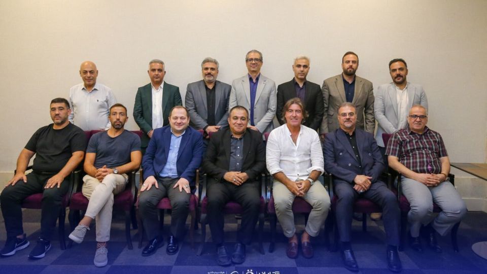 نشست رسمی مدیران استقلال با ساپینتو برگزار شد نشست رسمی مدیران استقلال با ساپینتو برگزار شد