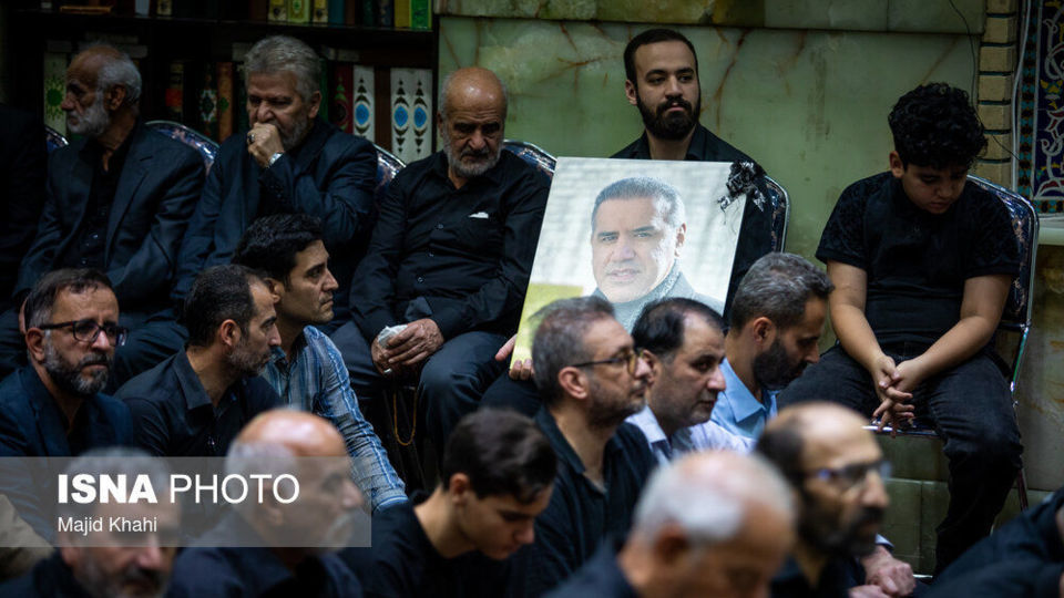 مراسم گرامیداشت شهدای حمله رژیم صهیونیستی به زندان اوین مراسم گرامیداشت شهدای حمله رژیم صهیونیستی به زندان اوین