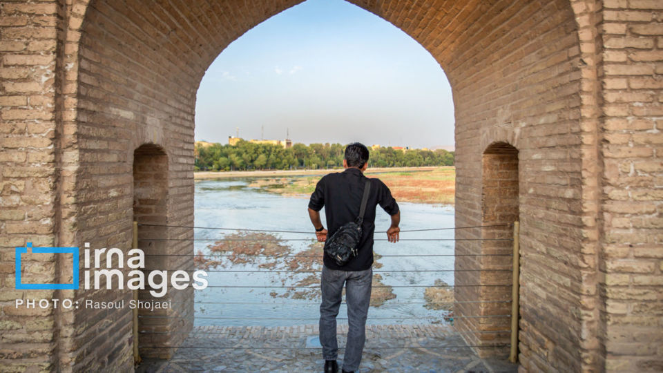 بازگشت زندگی به زایندهرود بازگشت زندگی به زایندهرود