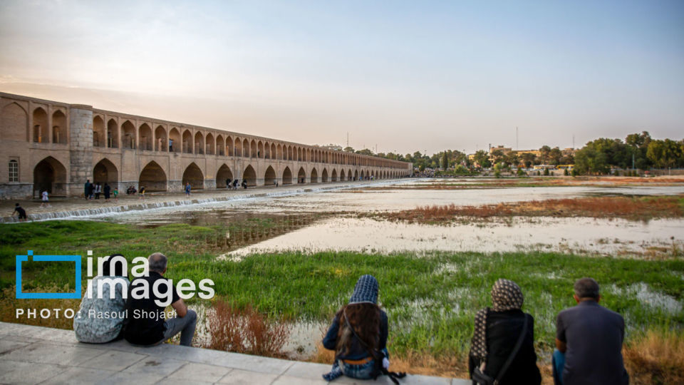 بازگشت زندگی به زایندهرود بازگشت زندگی به زایندهرود