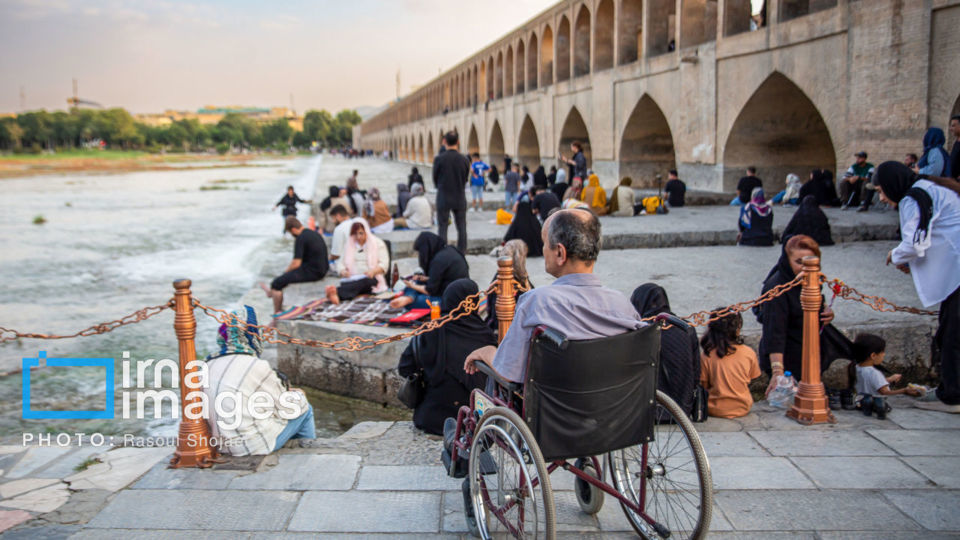 بازگشت زندگی به زایندهرود بازگشت زندگی به زایندهرود