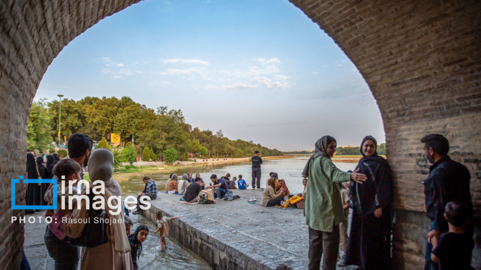 بازگشت زندگی به زایندهرود بازگشت زندگی به زایندهرود