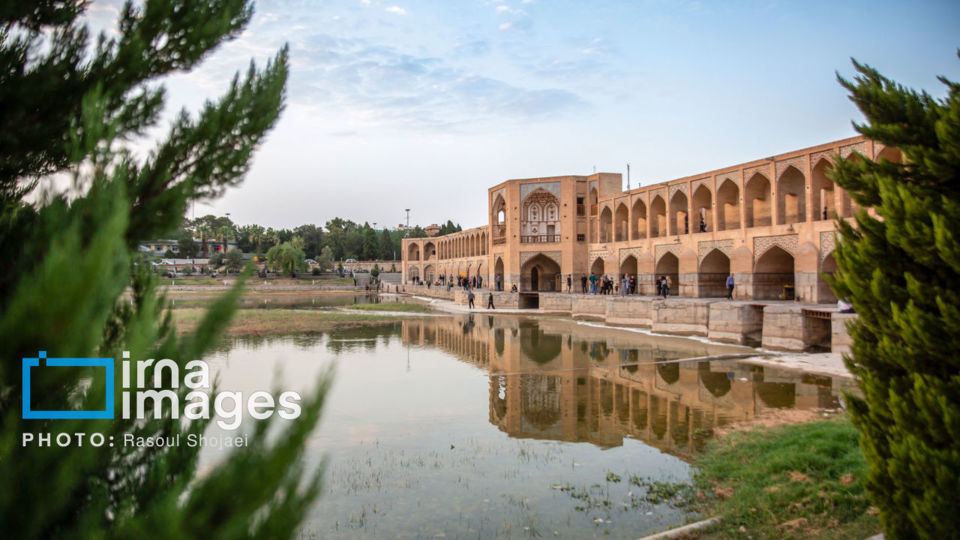 بازگشت زندگی به زایندهرود بازگشت زندگی به زایندهرود