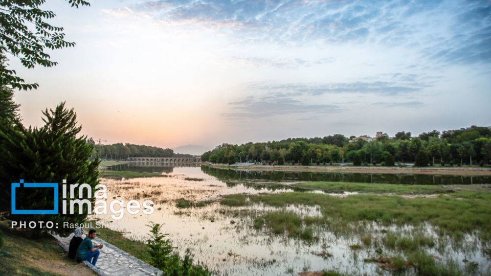 بازگشت زندگی به زایندهرود بازگشت زندگی به زایندهرود