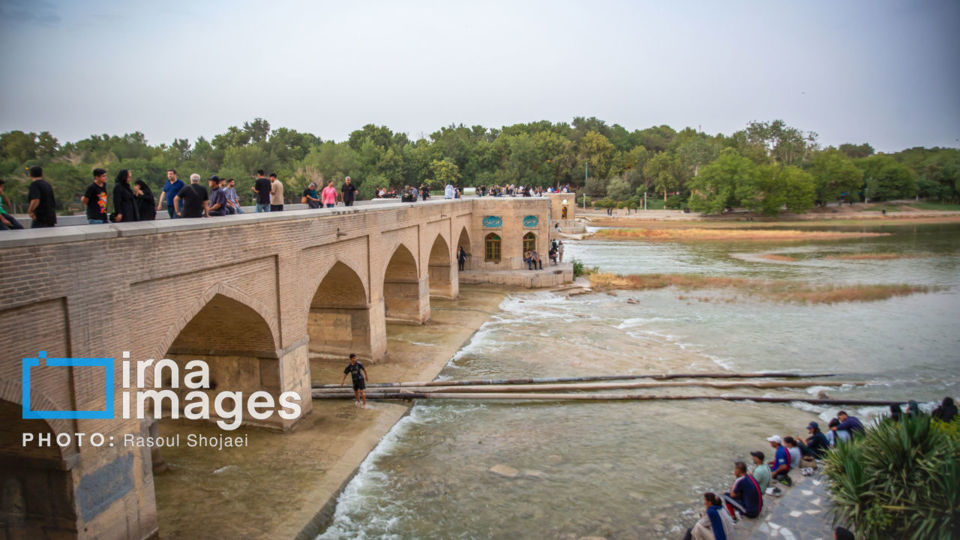 بازگشت زندگی به زایندهرود بازگشت زندگی به زایندهرود