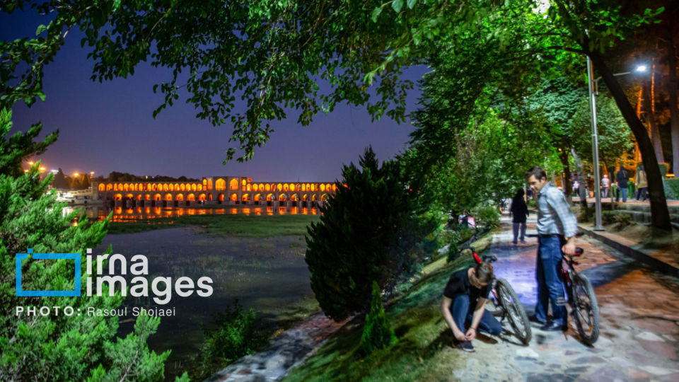 بازگشت زندگی به زایندهرود بازگشت زندگی به زایندهرود