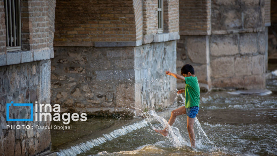 بازگشت زندگی به زایندهرود بازگشت زندگی به زایندهرود