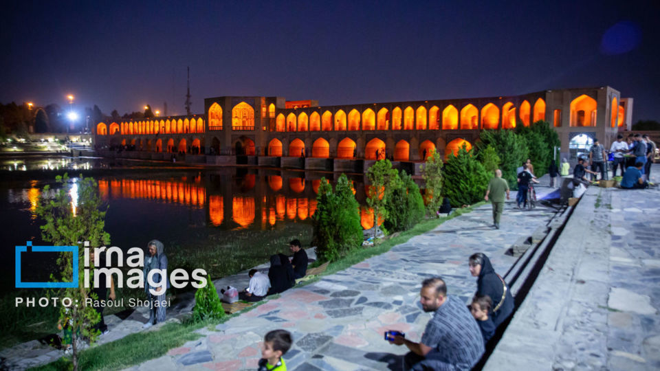 بازگشت زندگی به زایندهرود بازگشت زندگی به زایندهرود