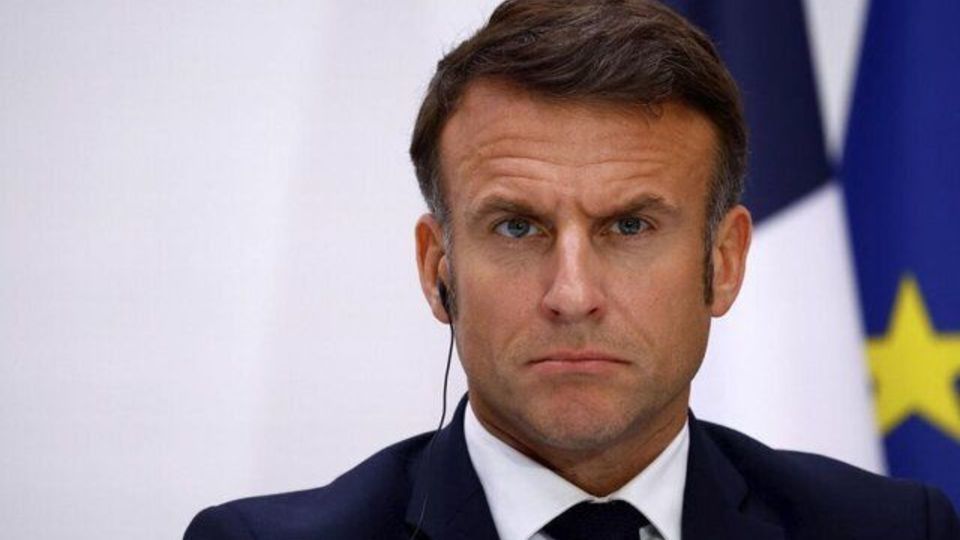 مکرون خطاب به نخستوزیر انگلیس: میمون مطیع! مکرون خطاب به نخستوزیر انگلیس: میمون مطیع!