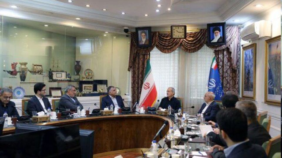 وزارت نفت ماموریت مهمی در ساماندهی عرصه تولید و مصرف انرژی بر عهده دارد وزارت نفت ماموریت مهمی در ساماندهی عرصه تولید و مصرف انرژی بر عهده دارد