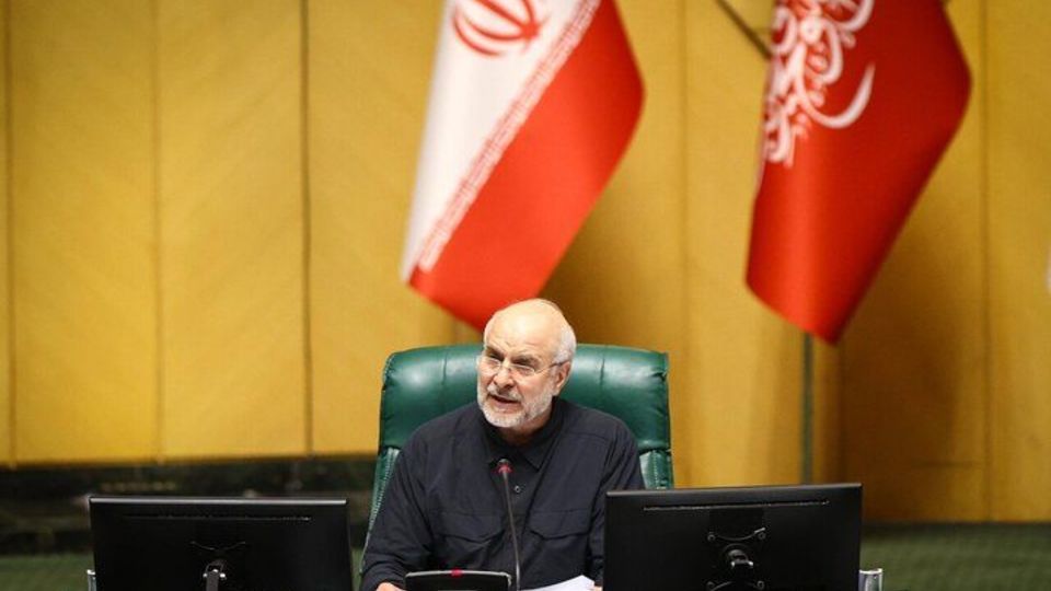 قالیباف: مشکلات حوزه کالاهای اساسی را با همراهی دولت حل میکنیم قالیباف: مشکلات حوزه کالاهای اساسی را با همراهی دولت حل میکنیم