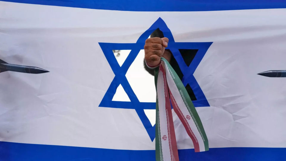 ویژگیهای کلیدی مدیریت راهبردی در مهار جنگ ۱۴۰۴ ویژگیهای کلیدی مدیریت راهبردی در مهار جنگ ۱۴۰۴