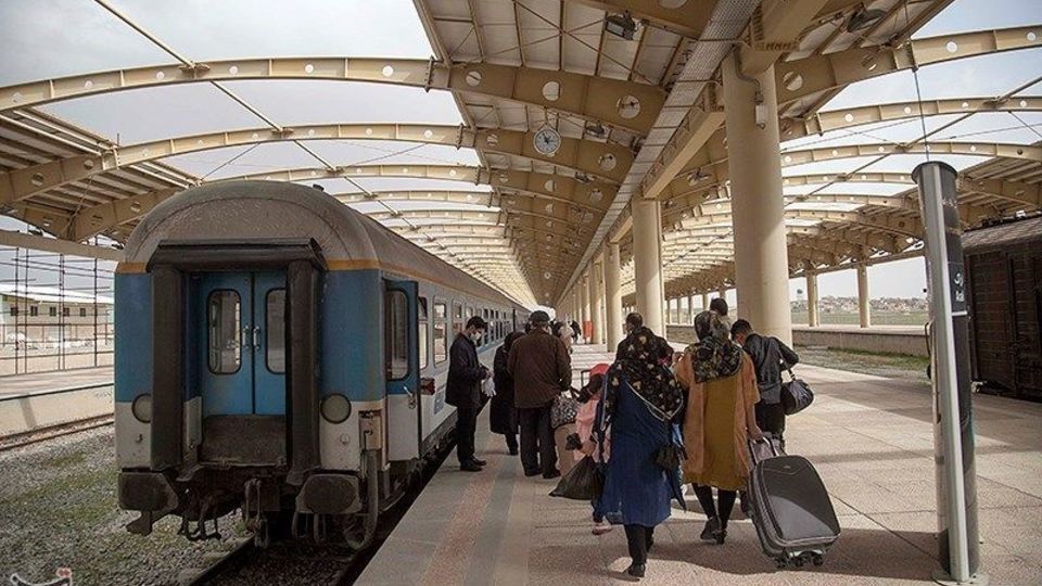 آغاز پیشفروش بلیت قطارهای اربعین از امروز آغاز پیشفروش بلیت قطارهای اربعین از امروز