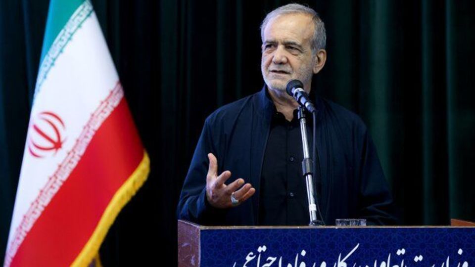 پزشکیان: آنچه در جنگ ۱۲ روزه بدست آوریم ارزشمندتر از چیزی بود که از دست دادیم پزشکیان: آنچه در جنگ ۱۲ روزه بدست آوریم ارزشمندتر از چیزی بود که از دست دادیم