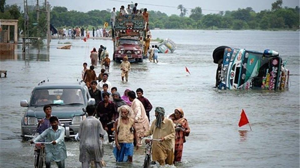 بارانهای شدید پاکستان جان ۵۳ کودک را گرفت بارانهای شدید پاکستان جان ۵۳ کودک را گرفت