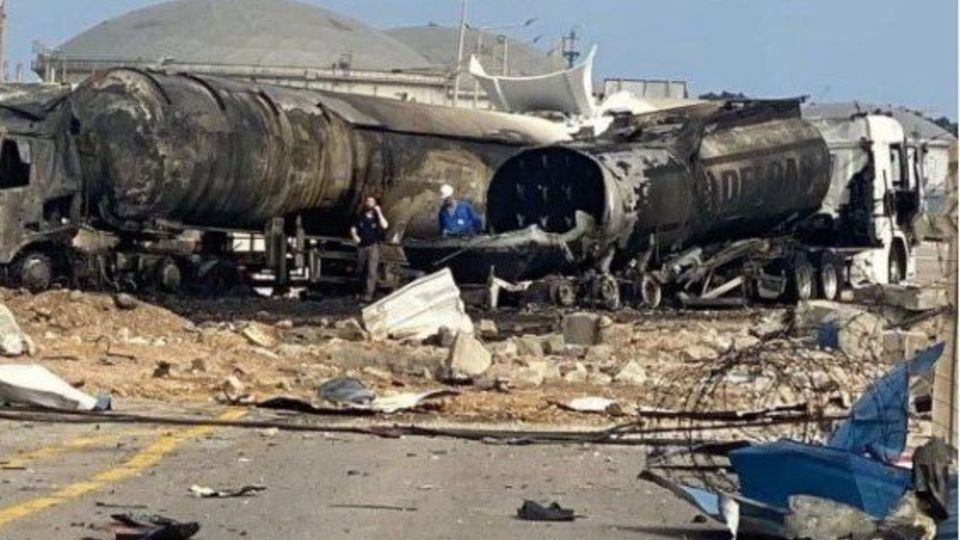 ضربه کاری ایران به پالایشگاههای اشدود و حیفا در اسرائیل | دلایل اصلی هدف قرار گرفتن این پالایشگاه ها ضربه کاری ایران به پالایشگاههای اشدود و حیفا در اسرائیل | دلایل اصلی هدف قرار گرفتن این پالایشگاه ها