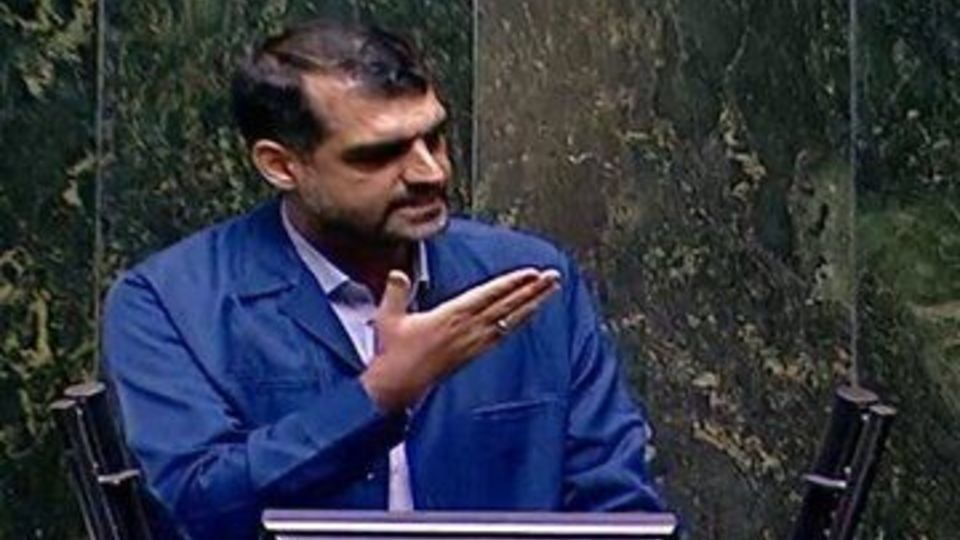 نماینده قم در مجلس: روز و محل جلسه شورای امنیت ملی را افغانها اطلاع دادند؟/ مسئله نفوذ درحال فروکاهی به گل محمد و جان محمدهای سر کوچه است نماینده قم در مجلس: روز و محل جلسه شورای امنیت ملی را افغانها اطلاع دادند؟/ مسئله نفوذ درحال فروکاهی به گل محمد و جان محمدهای سر کوچه است