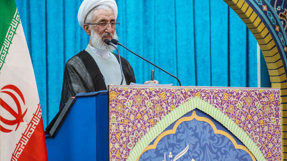 آیتالله صدیقی: هر صدای تفرقه را صدای دشمن تلقی کنید آیتالله صدیقی: هر صدای تفرقه را صدای دشمن تلقی کنید