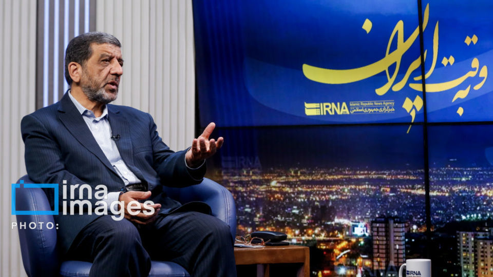 ضرغامی: جنگ ۱۲ روزه حفرههای ما را روشن کرد/ دشمن برای براندازی آمده بود/ ایران امروز قلب اسلام است ضرغامی: جنگ ۱۲ روزه حفرههای ما را روشن کرد/ دشمن برای براندازی آمده بود/ ایران امروز قلب اسلام است