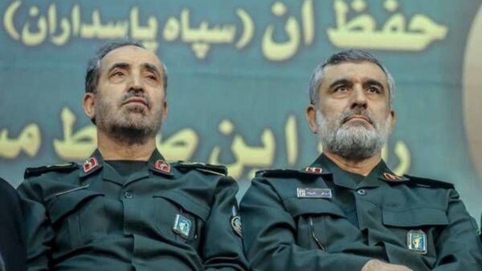 واکنش مقام امنیتی به یک ادعا درباره نحوه شهادت سرداران شادمانی و حاجیزاده واکنش مقام امنیتی به یک ادعا درباره نحوه شهادت سرداران شادمانی و حاجیزاده