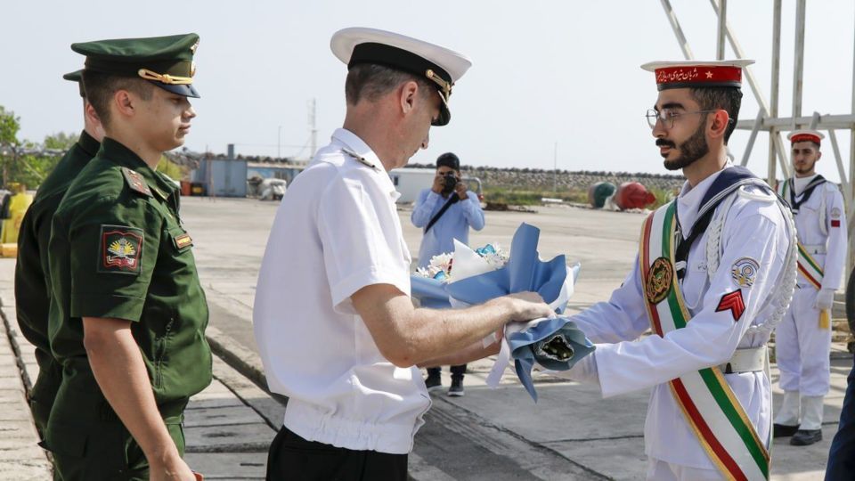 ورود شناور نیروی دریایی فدراتیو روسیه به منطقه عمومی رزمایش خزر