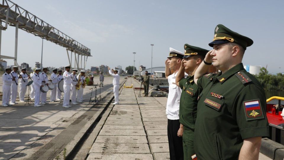 ورود شناور نیروی دریایی فدراتیو روسیه به منطقه عمومی رزمایش خزر