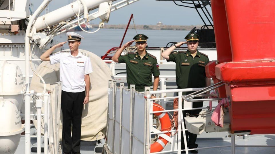 ورود شناور نیروی دریایی فدراتیو روسیه به منطقه عمومی رزمایش خزر