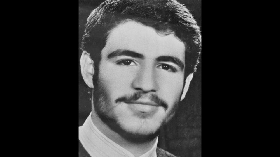 پیکر شهیدی که پس از ۳۷ سال به خانه بازگشت پیکر شهیدی که پس از ۳۷ سال به خانه بازگشت