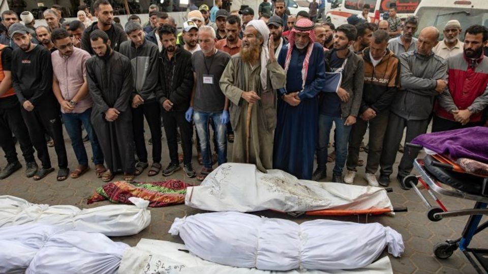 شمار شهدای غزه از ۵۹ هزار نفر گذشت/ ۱۳۰۰ شهید و زخمی در ۲۴ ساعت اخیر شمار شهدای غزه از ۵۹ هزار نفر گذشت/ ۱۳۰۰ شهید و زخمی در ۲۴ ساعت اخیر