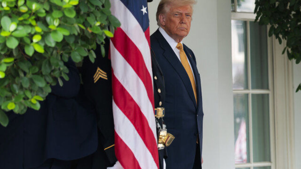 فارن افرز: دوباره آمریکا را تنها میکنیم فارن افرز: دوباره آمریکا را تنها میکنیم