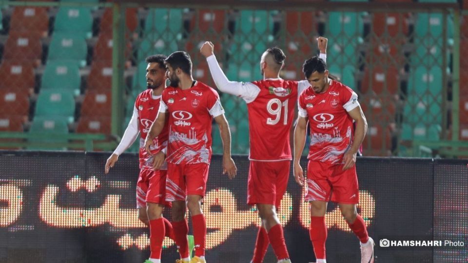 تحفه باورنکردنی درویش در آستانه جدایی از پرسپولیس تحفه باورنکردنی درویش در آستانه جدایی از پرسپولیس