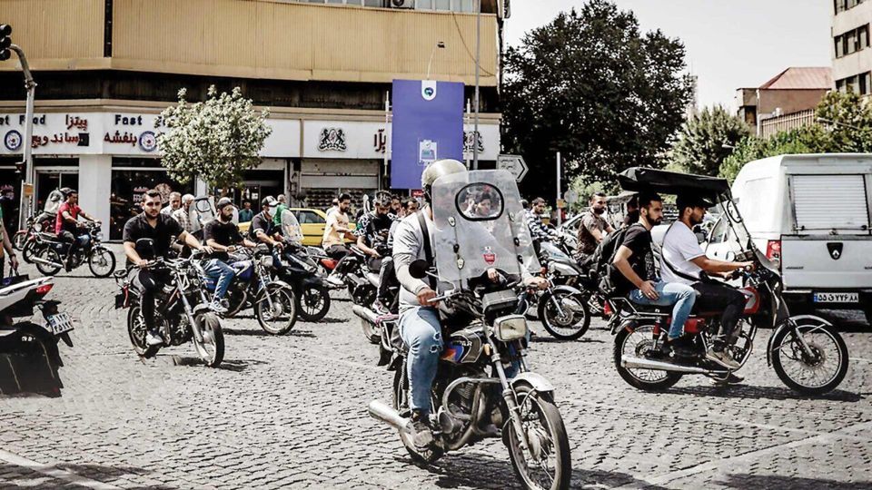 ساماندهی محلهای توقف موتورسیکلتهای پایتخت ساماندهی محلهای توقف موتورسیکلتهای پایتخت