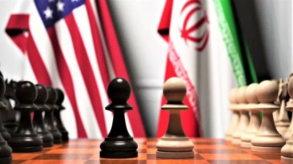 میان مصلحت و قاطعیت میان مصلحت و قاطعیت