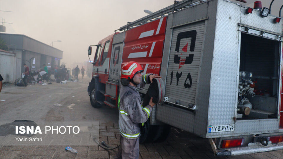 آتش سوزی مهیب در مرکز خرید ونوس - بندرانزلی