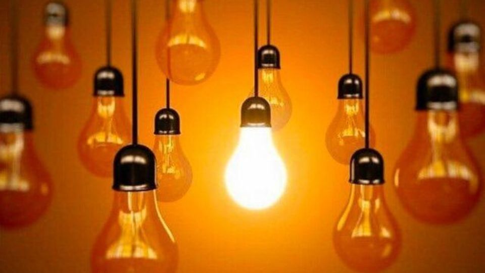 مصرف برق کشور از ۷۶ هزار مگاوات گذشت مصرف برق کشور از ۷۶ هزار مگاوات گذشت