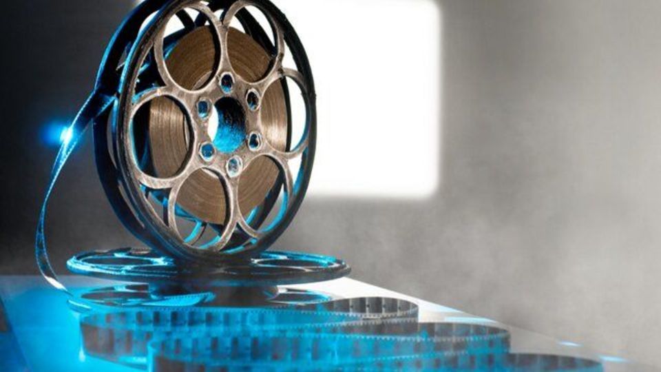 تلویزیون آخر هفته چه فیلمهایی پخش میکند؟ تلویزیون آخر هفته چه فیلمهایی پخش میکند؟