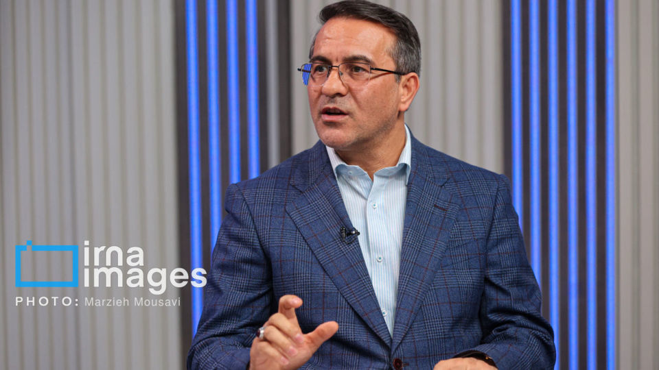 معاون رئیس جمهور: ادارات تعطیل نمیشود معاون رئیس جمهور: ادارات تعطیل نمیشود