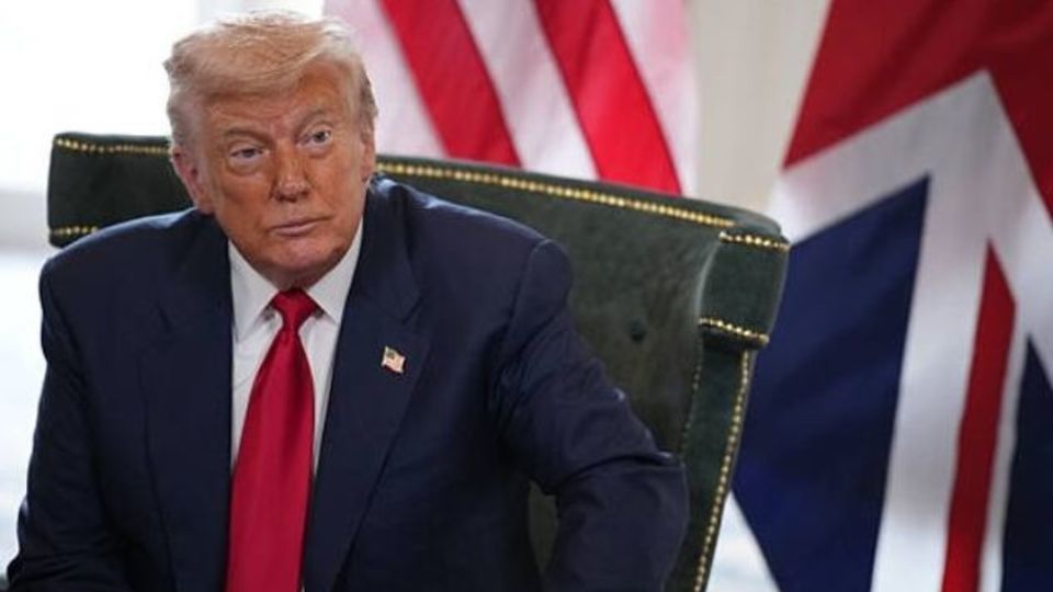 ترامپ فرمان اجرایی تعرفه پایه را امضا خواهد کرد ترامپ فرمان اجرایی تعرفه پایه را امضا خواهد کرد