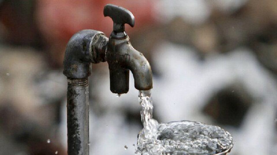 تهران روزانه یک چهارم منابع آب خود را از دست میدهد تهران روزانه یک چهارم منابع آب خود را از دست میدهد