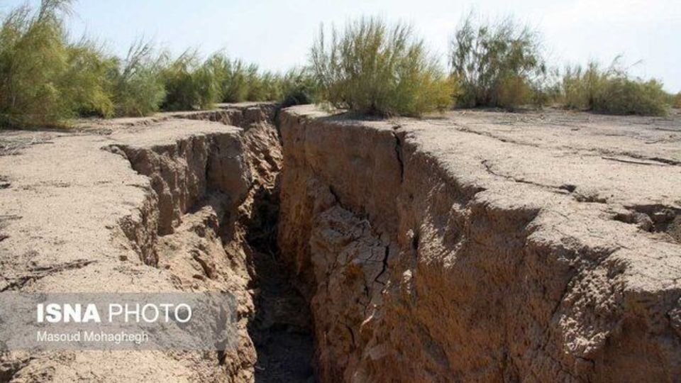 اضافه برداشتها از سفرههای زیرزمینی متوقف شود اضافه برداشتها از سفرههای زیرزمینی متوقف شود