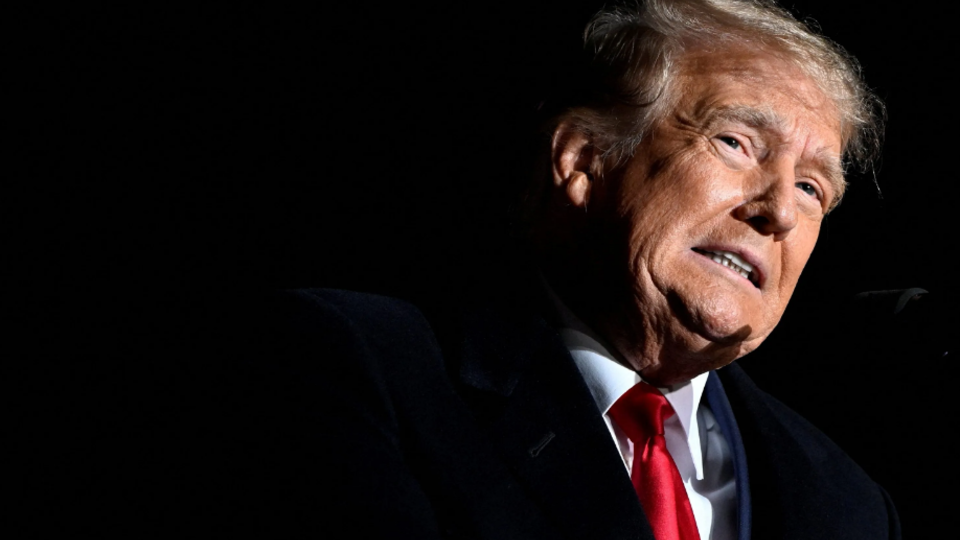 ترامپ؛ ژست قدرت در بیرون، بحران های جدی در داخل ترامپ؛ ژست قدرت در بیرون، بحران های جدی در داخل