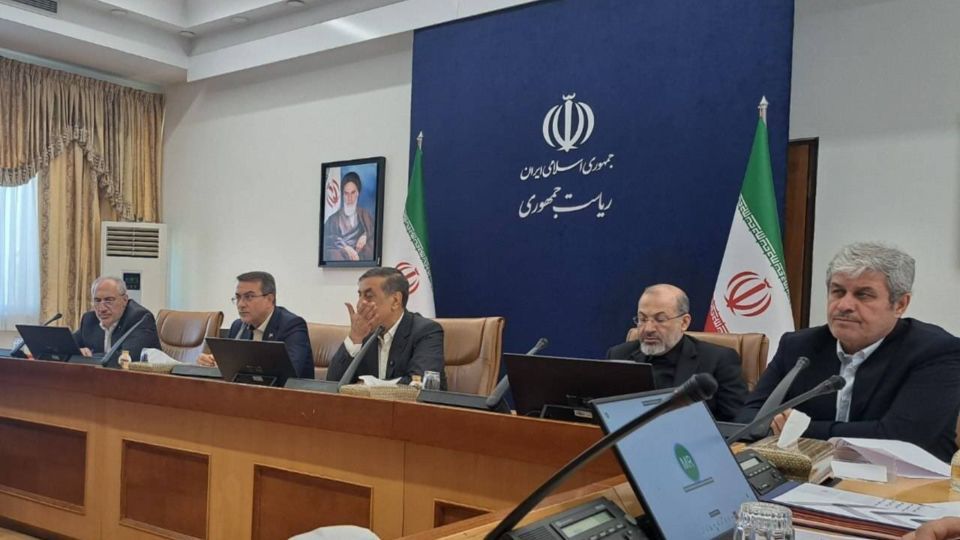 جزئیات نخستین نشست کارگروه نظام پرداخت حقوق کارکنان دولت مبتنی بر عملکرد جزئیات نخستین نشست کارگروه نظام پرداخت حقوق کارکنان دولت مبتنی بر عملکرد