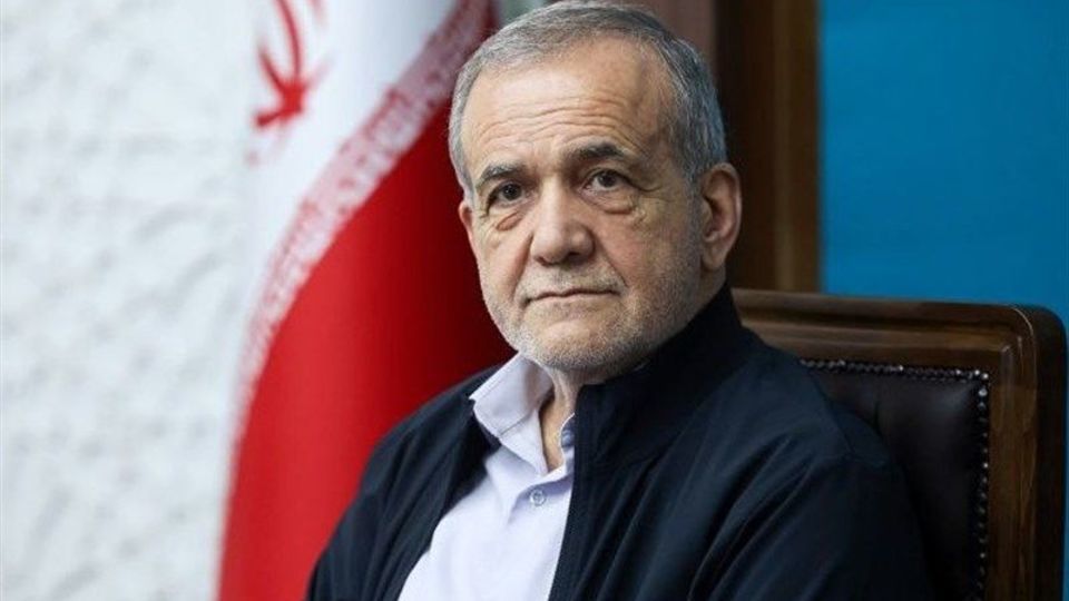 پزشکیان: تمامی اجزای توسعه در کشور باید منوط به تمهید تامین آب باشد پزشکیان: تمامی اجزای توسعه در کشور باید منوط به تمهید تامین آب باشد