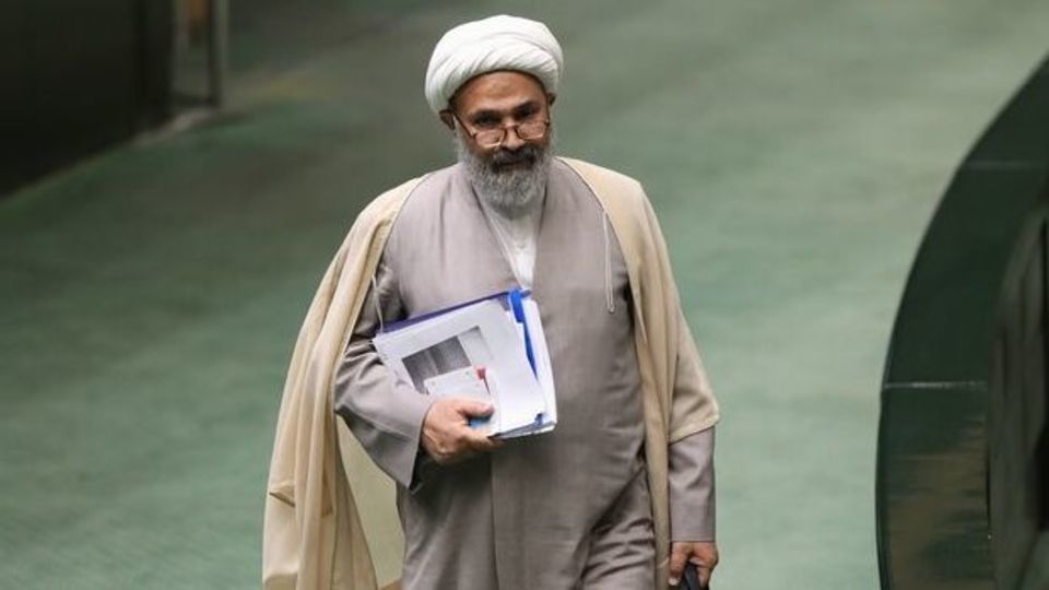 پژمانفر دوباره رئیس کمیسیون اصل نود شد پژمانفر دوباره رئیس کمیسیون اصل نود شد