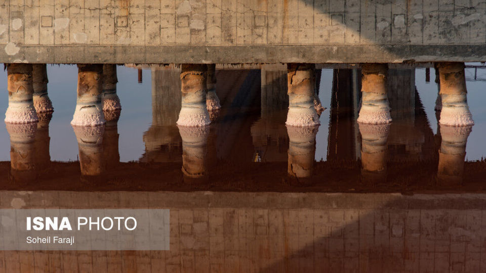 دریاچه ارومیه در آستانه خشکی کامل