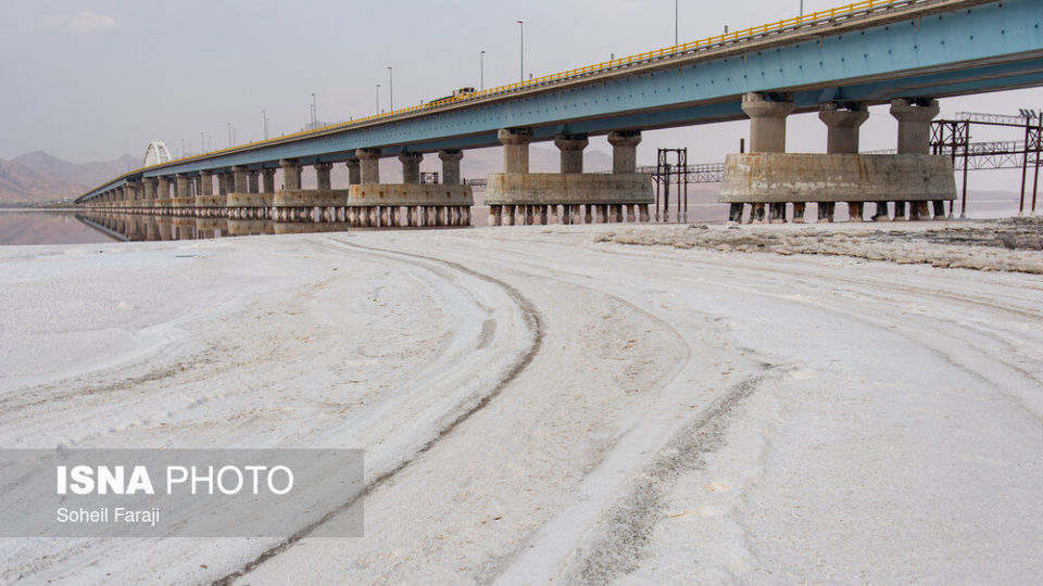 دریاچه ارومیه در آستانه خشکی کامل